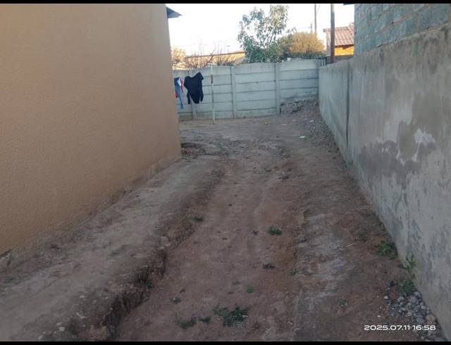 2 BEDROOM HOUSE FOR SALE IN GELUKSDAL EXT 2